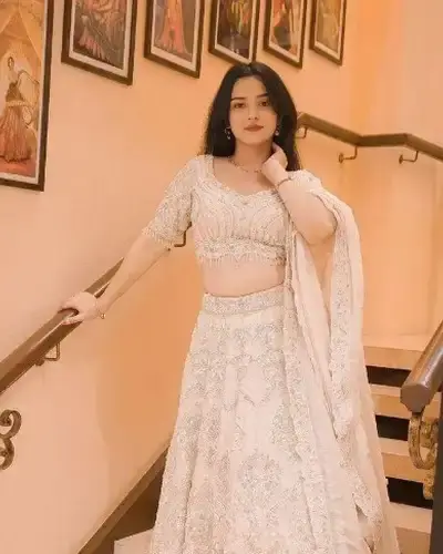 Escort Nidadavolu